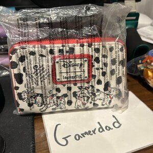 Loungefly Disney 101 Dalmatians Cruella De Ville Villains Scene Around Wallet